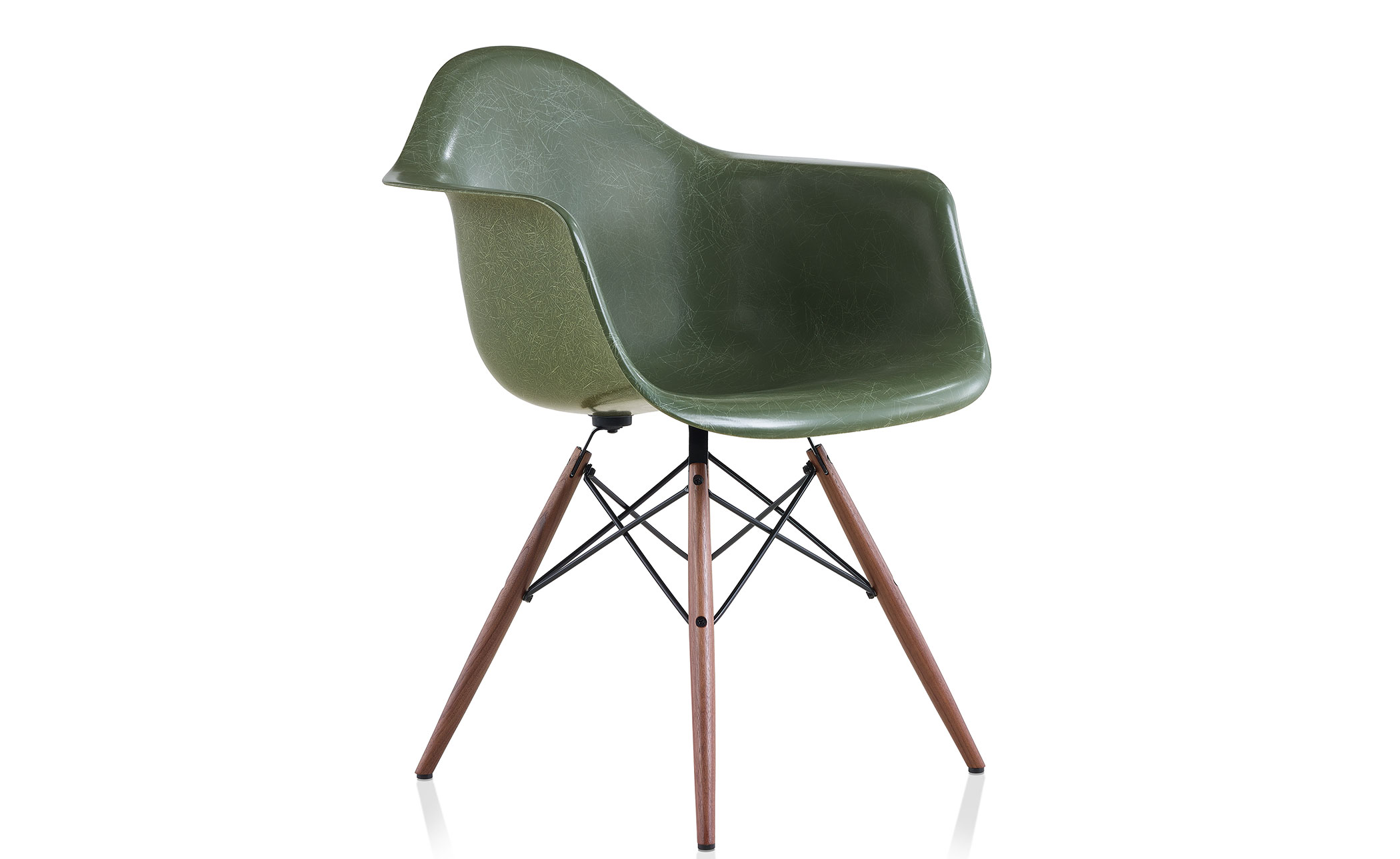 eames® molded fiberglass armchair with dowel base