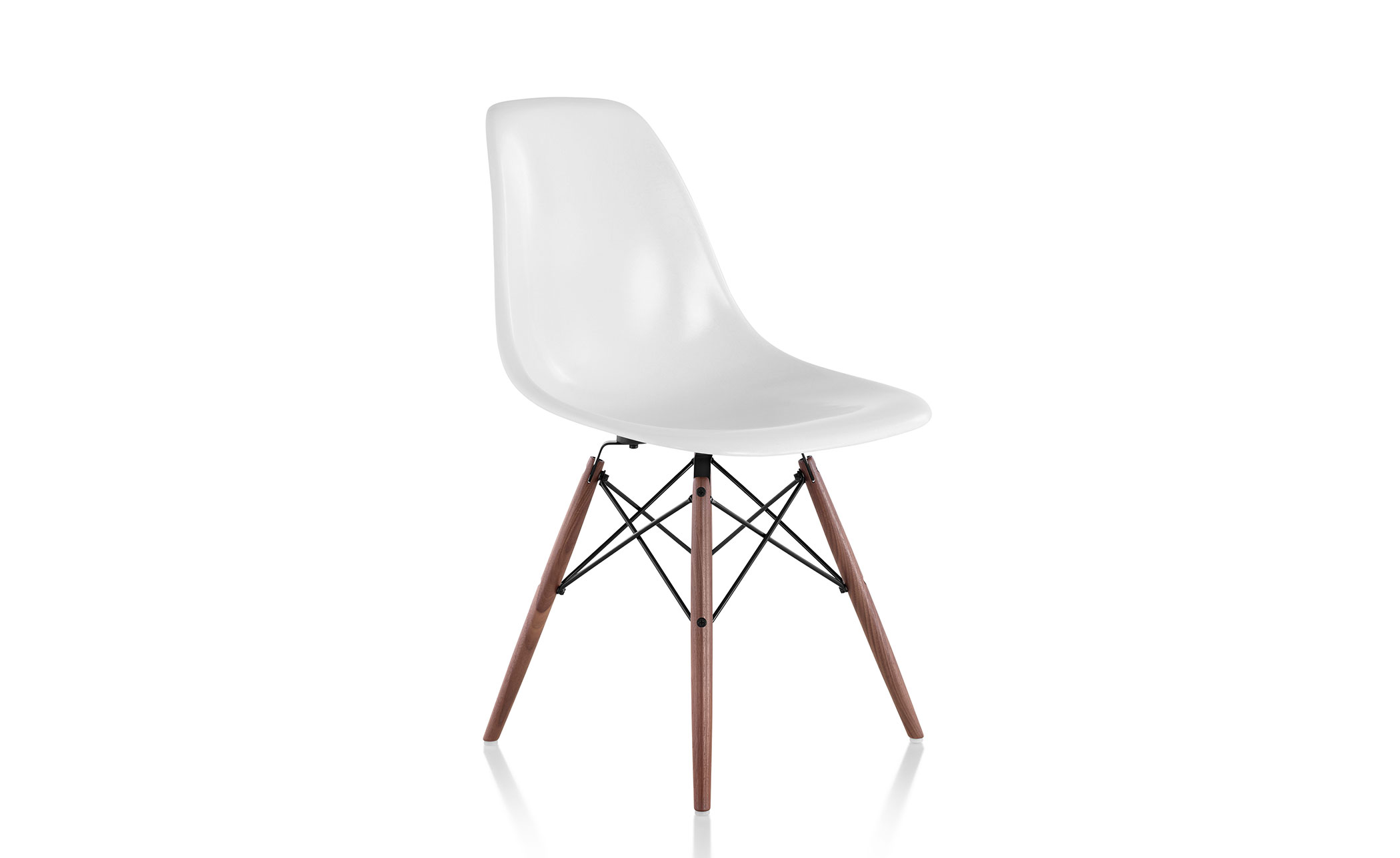 eames® molded fiberglass side chair with dowel base