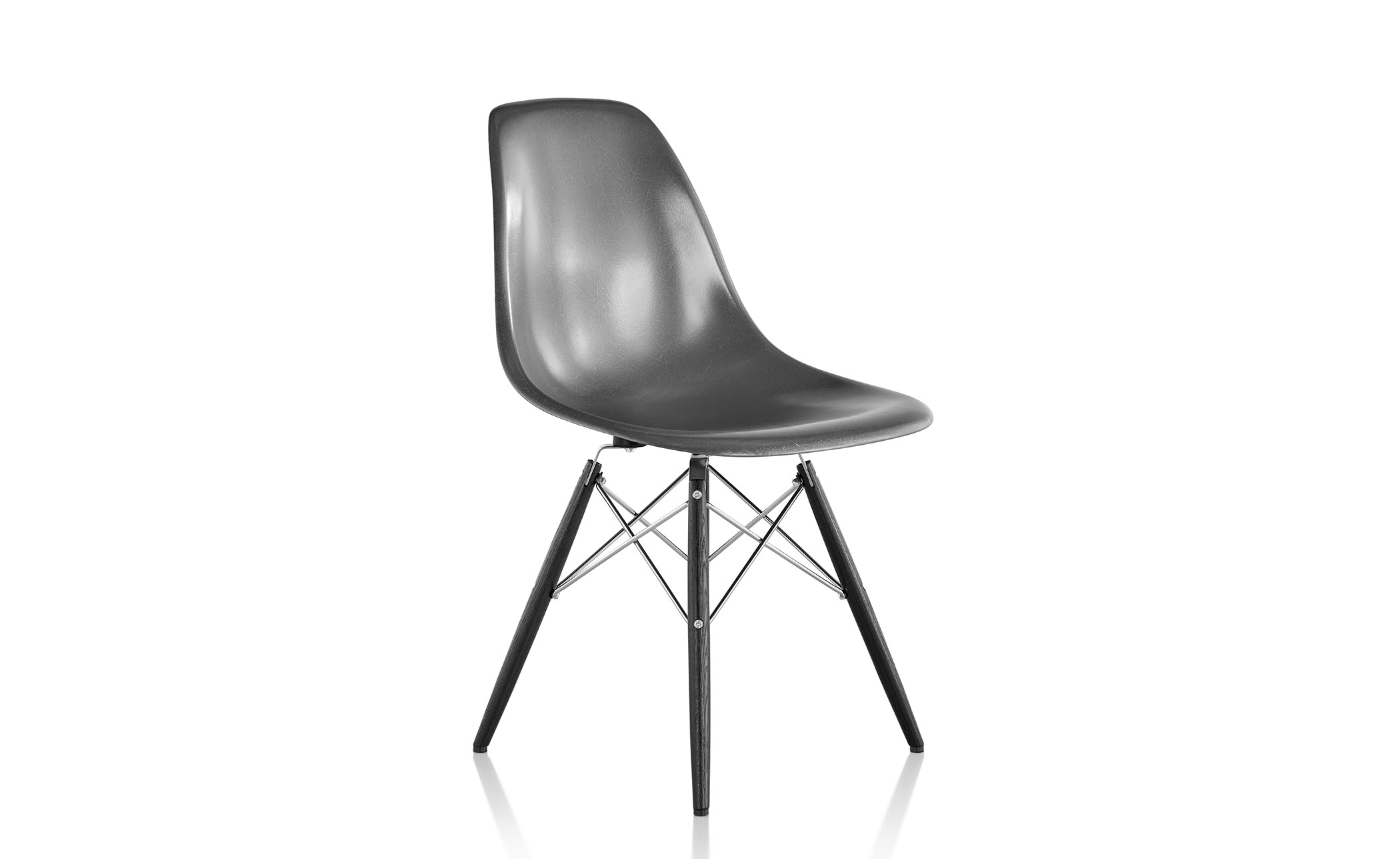 eames® molded fiberglass side chair with dowel base