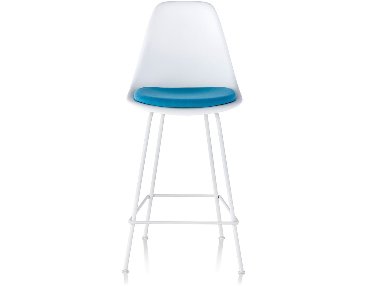 eames® molded plastic stool with seat pad