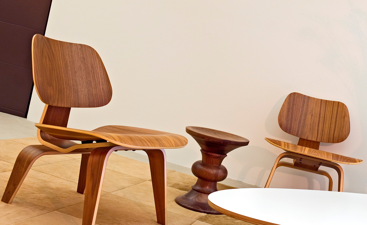 eames® molded plywood lounge chair lcw