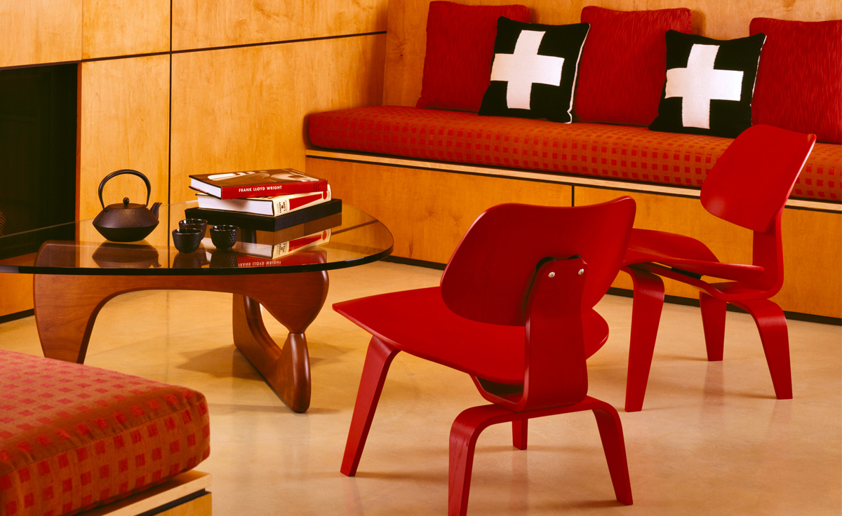 eames® molded plywood lounge chair lcw