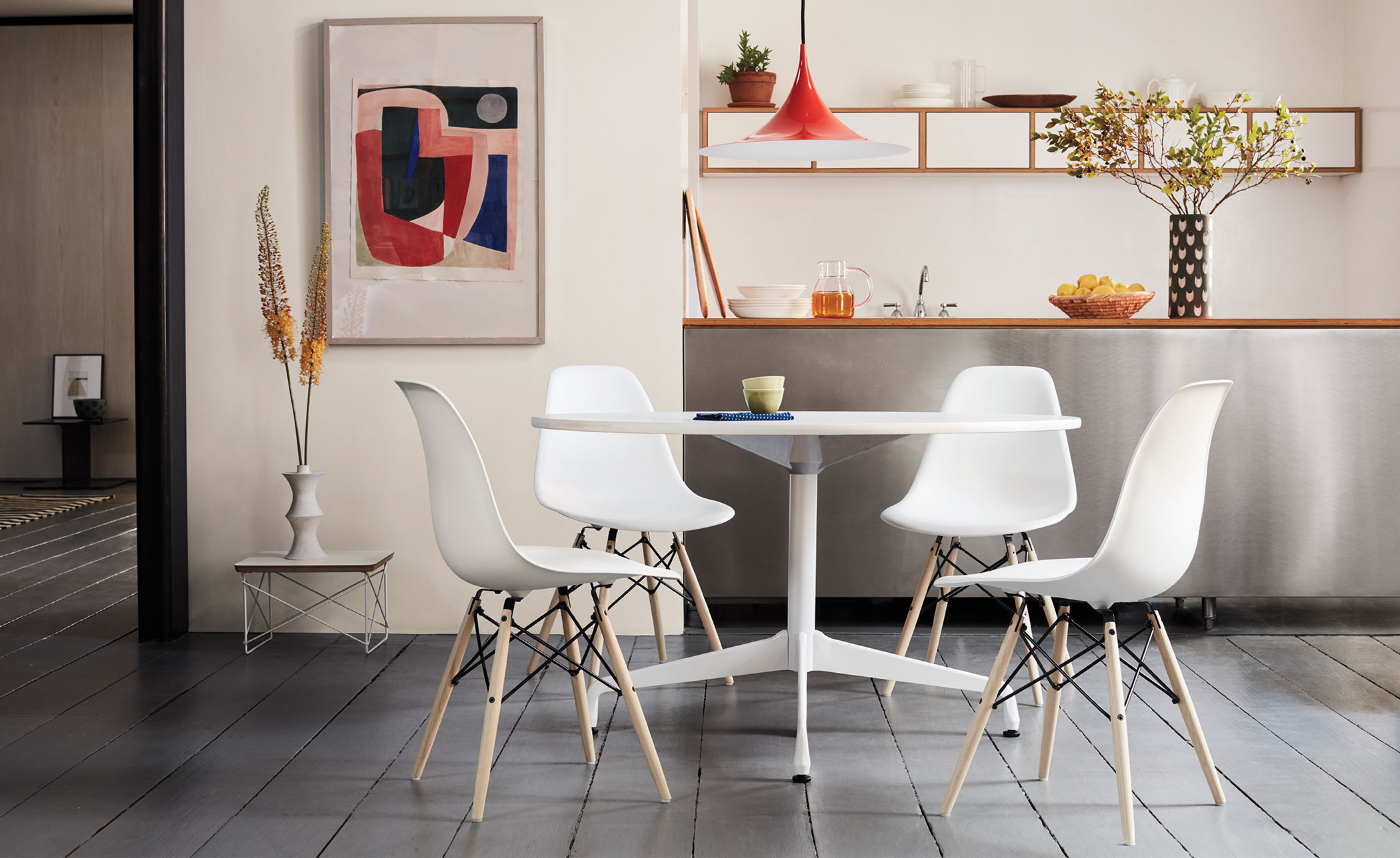 eames® molded plastic side chair with dowel base