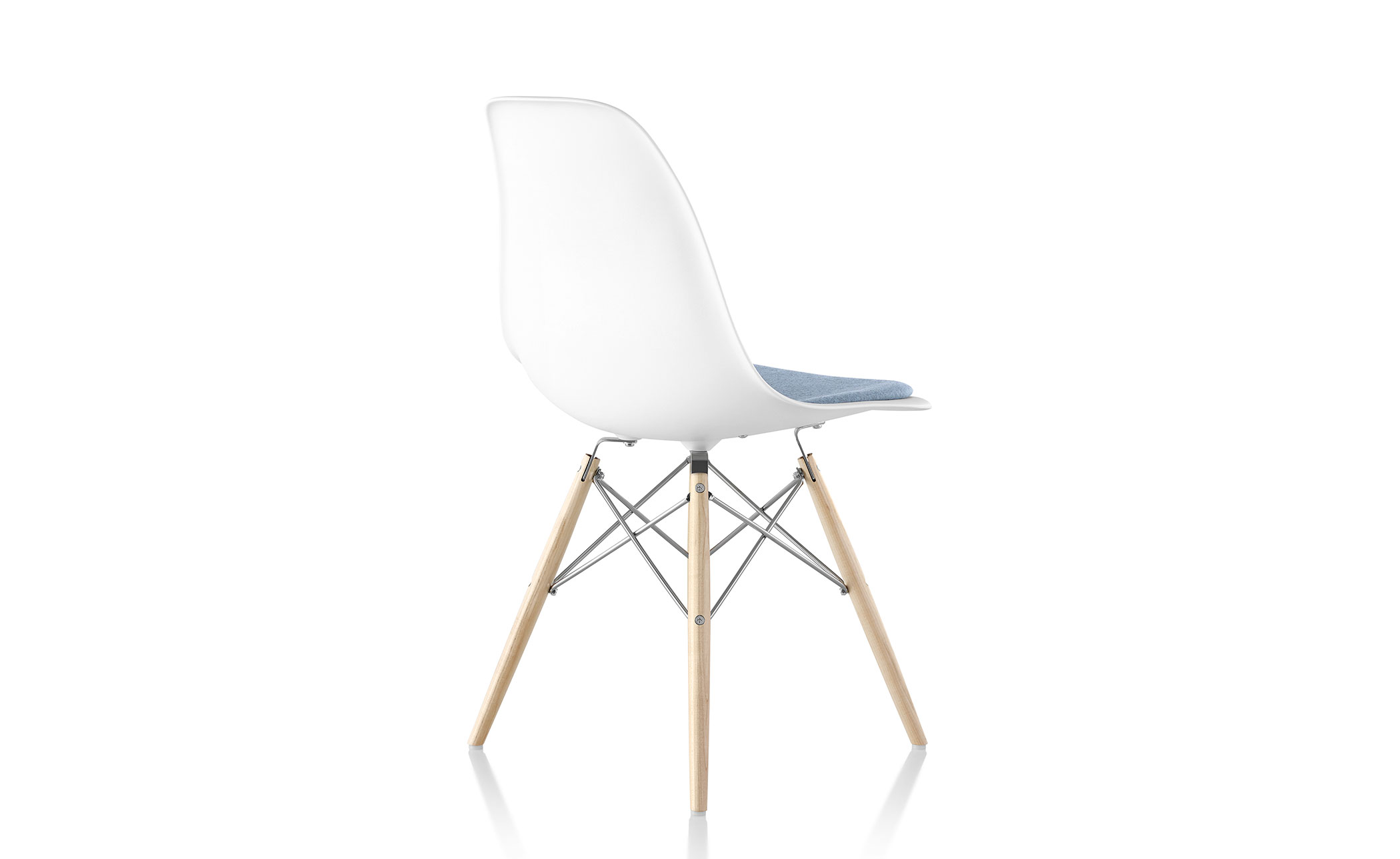 eames® dowel base side chair with seat pad