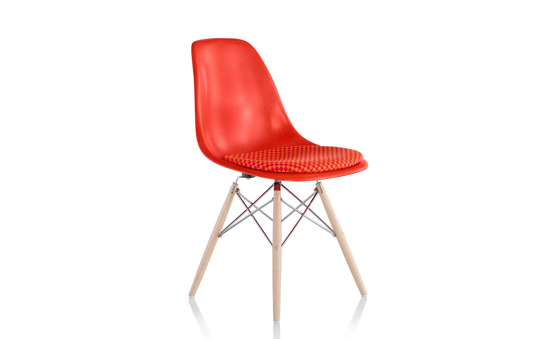 eames® dowel base side chair with seat pad