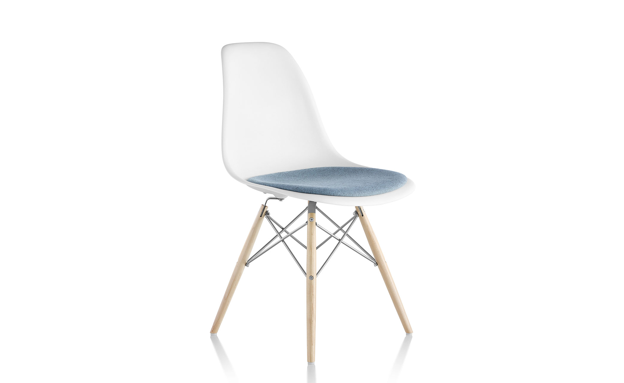 eames® dowel base side chair with seat pad