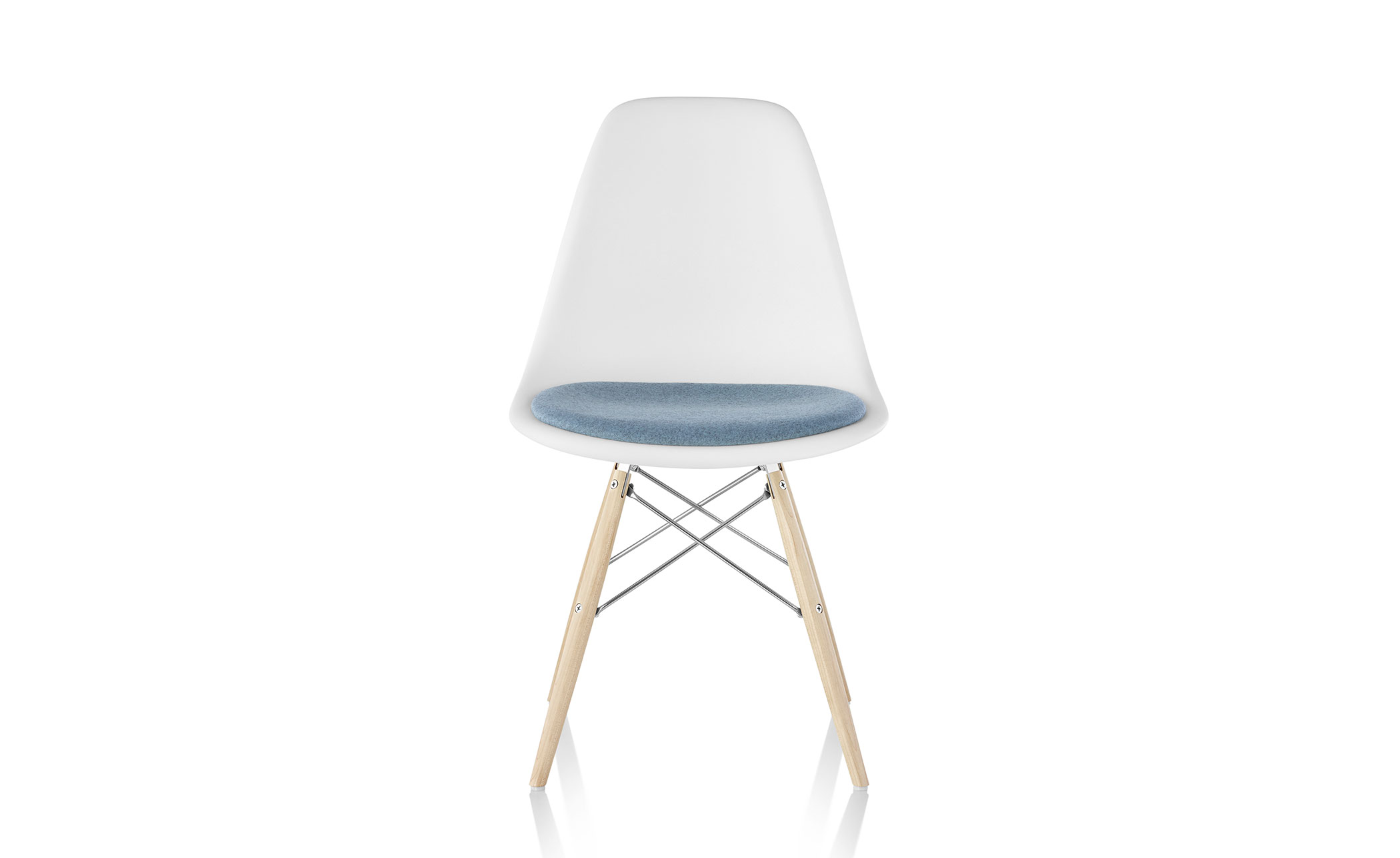 eames® dowel base side chair with seat pad