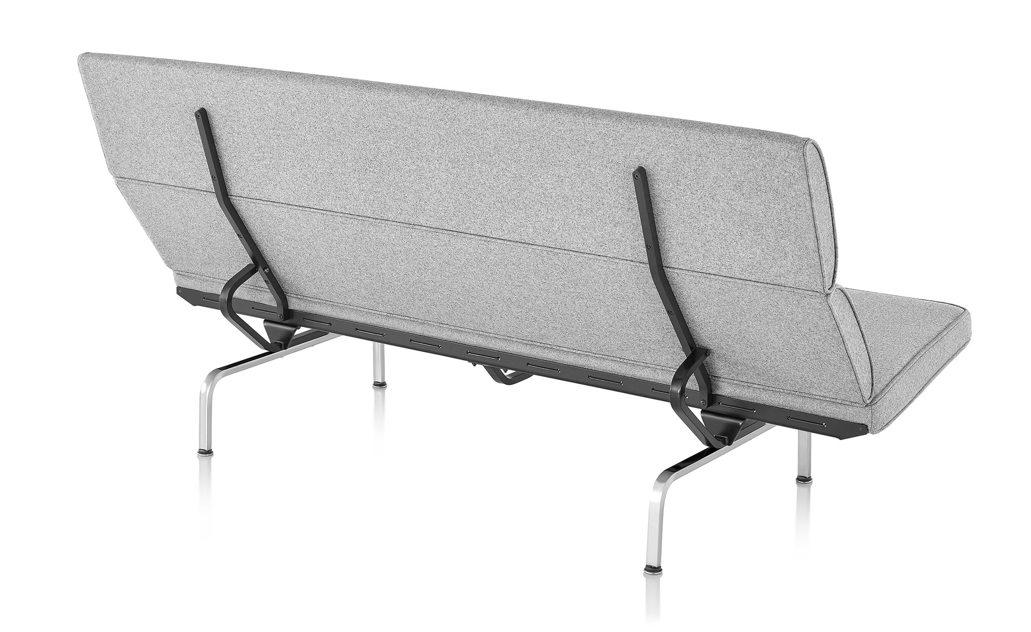 eames® sofa compact