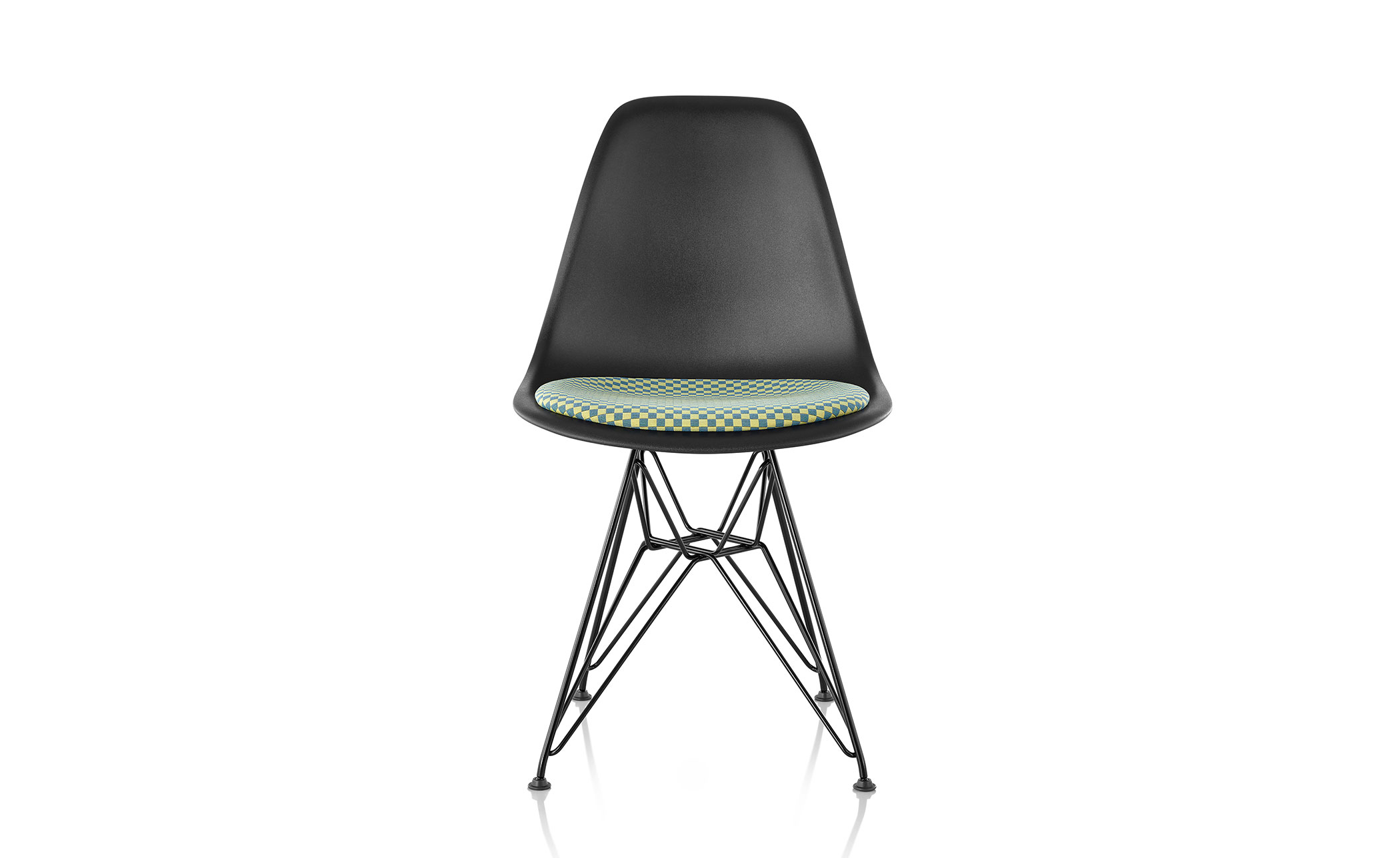 eames® wire base side chair with seat pad