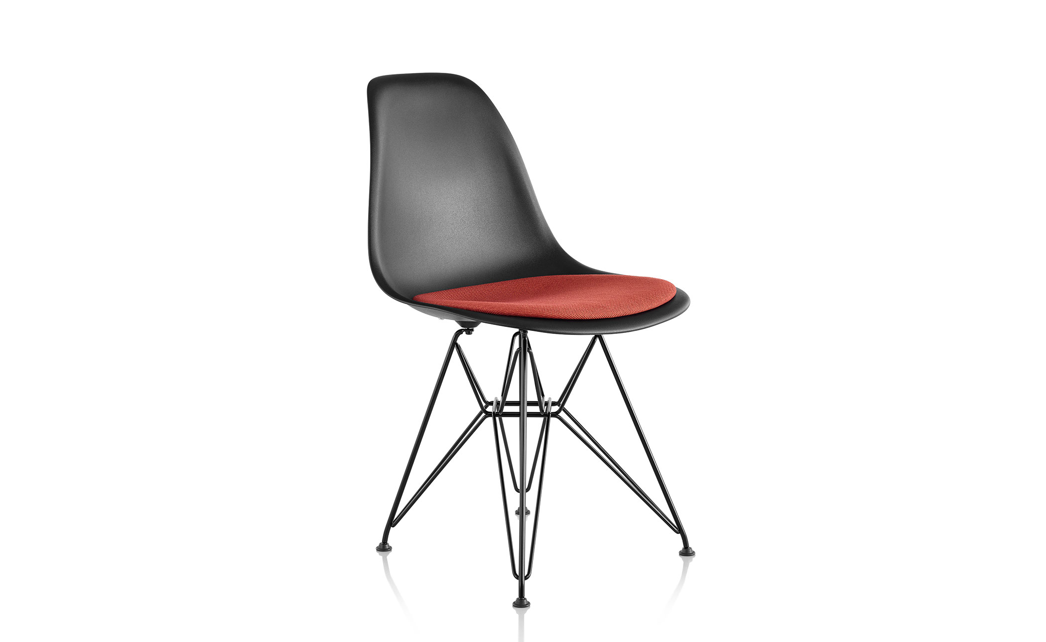 eames® wire base side chair with seat pad