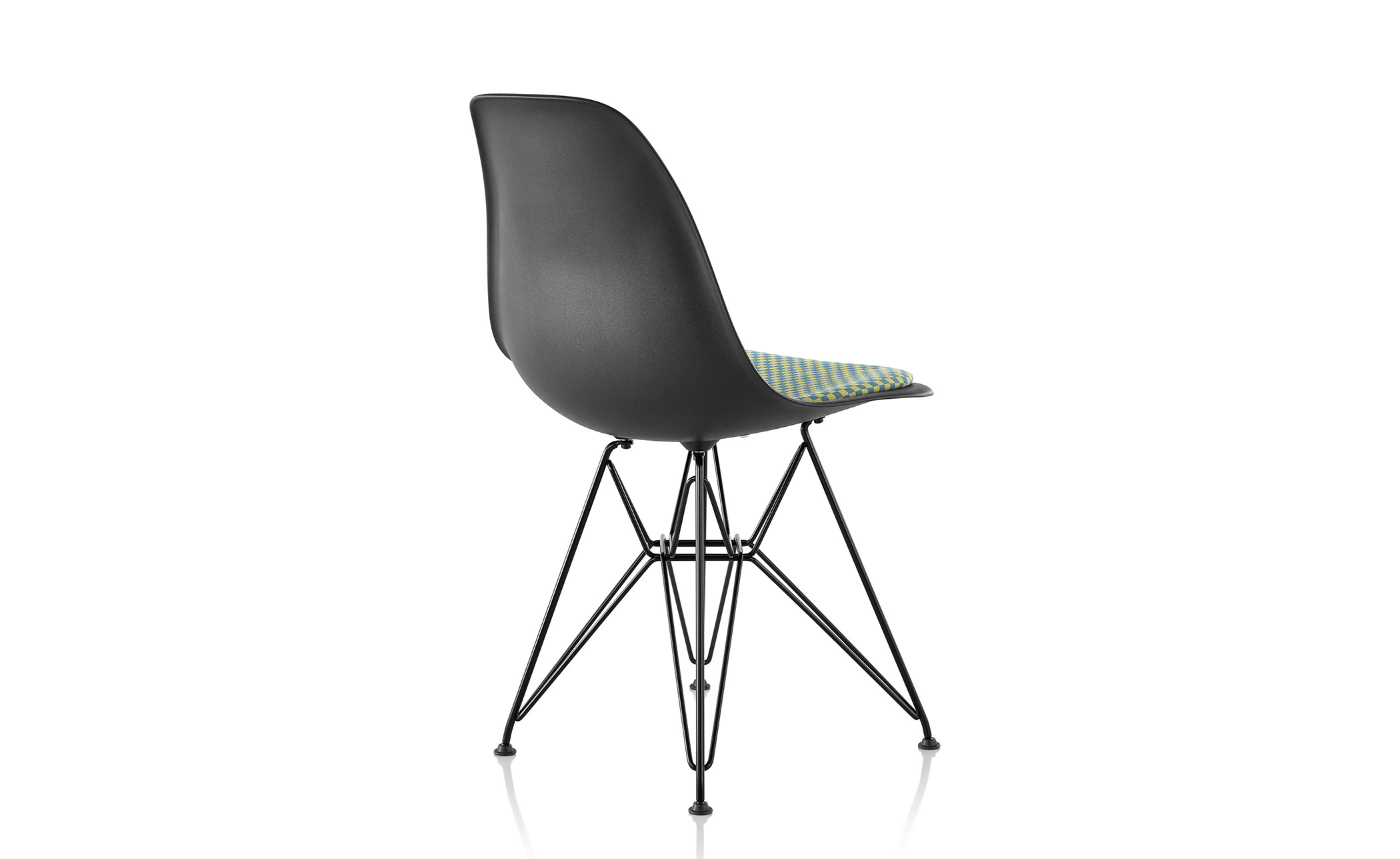 eames® wire base side chair with seat pad