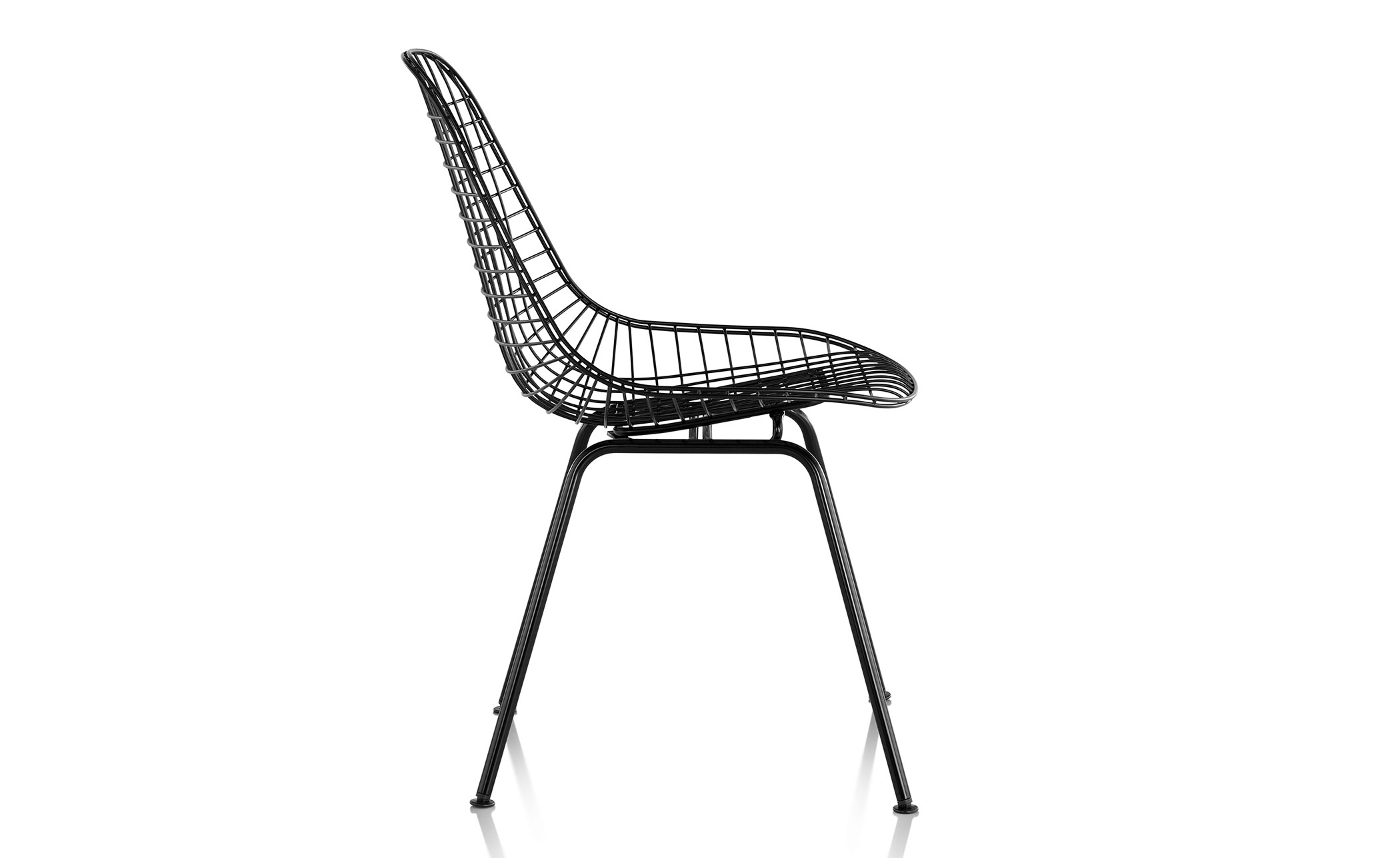 eames® wire chair with 4 leg base outdoor