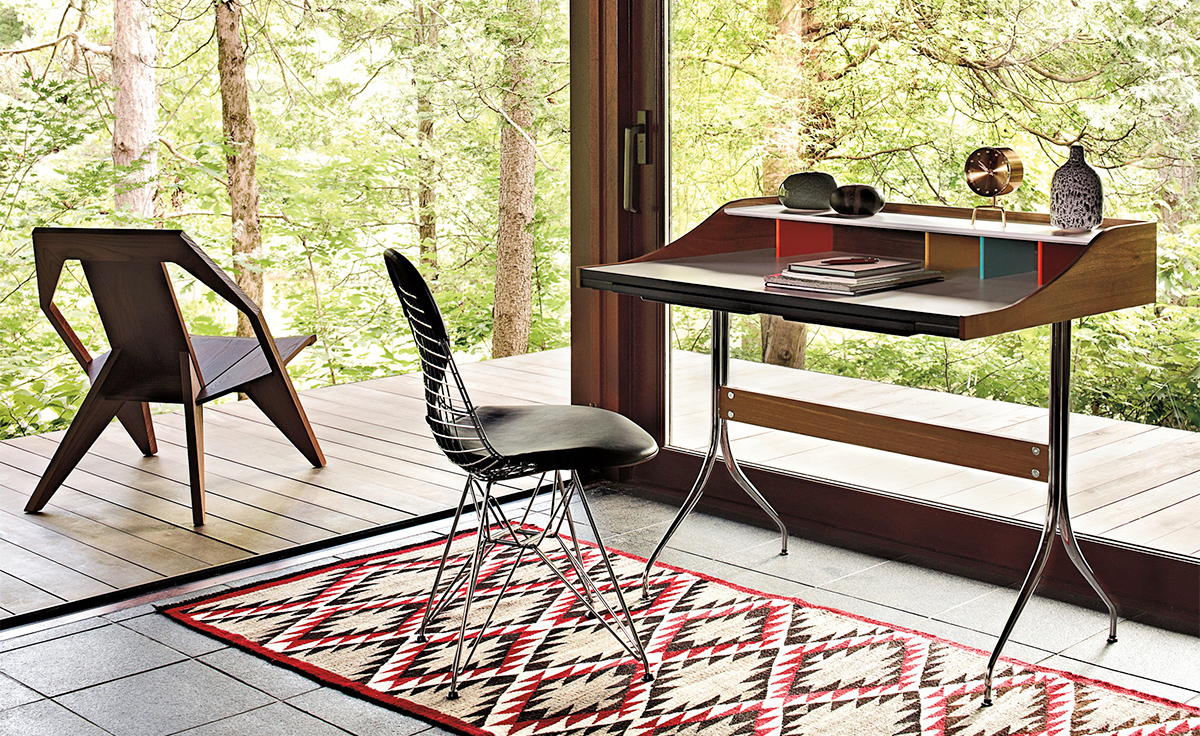 eames® wire chair with bikini pad