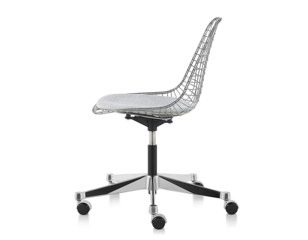 eames® wire side chair with task base