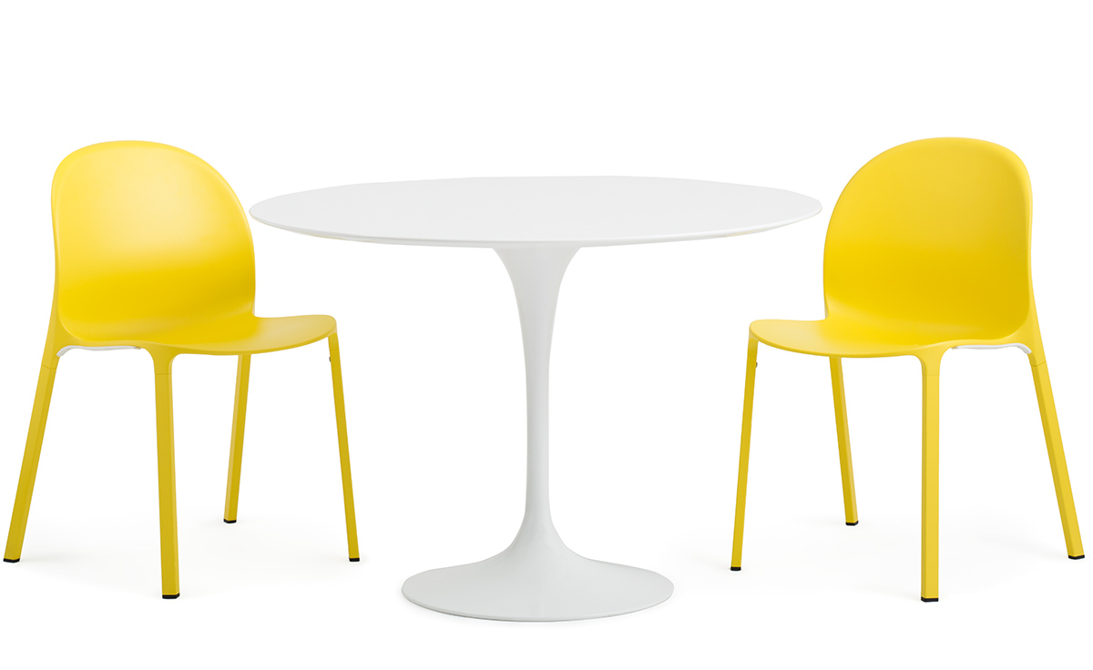 saarinen outdoor round dining table