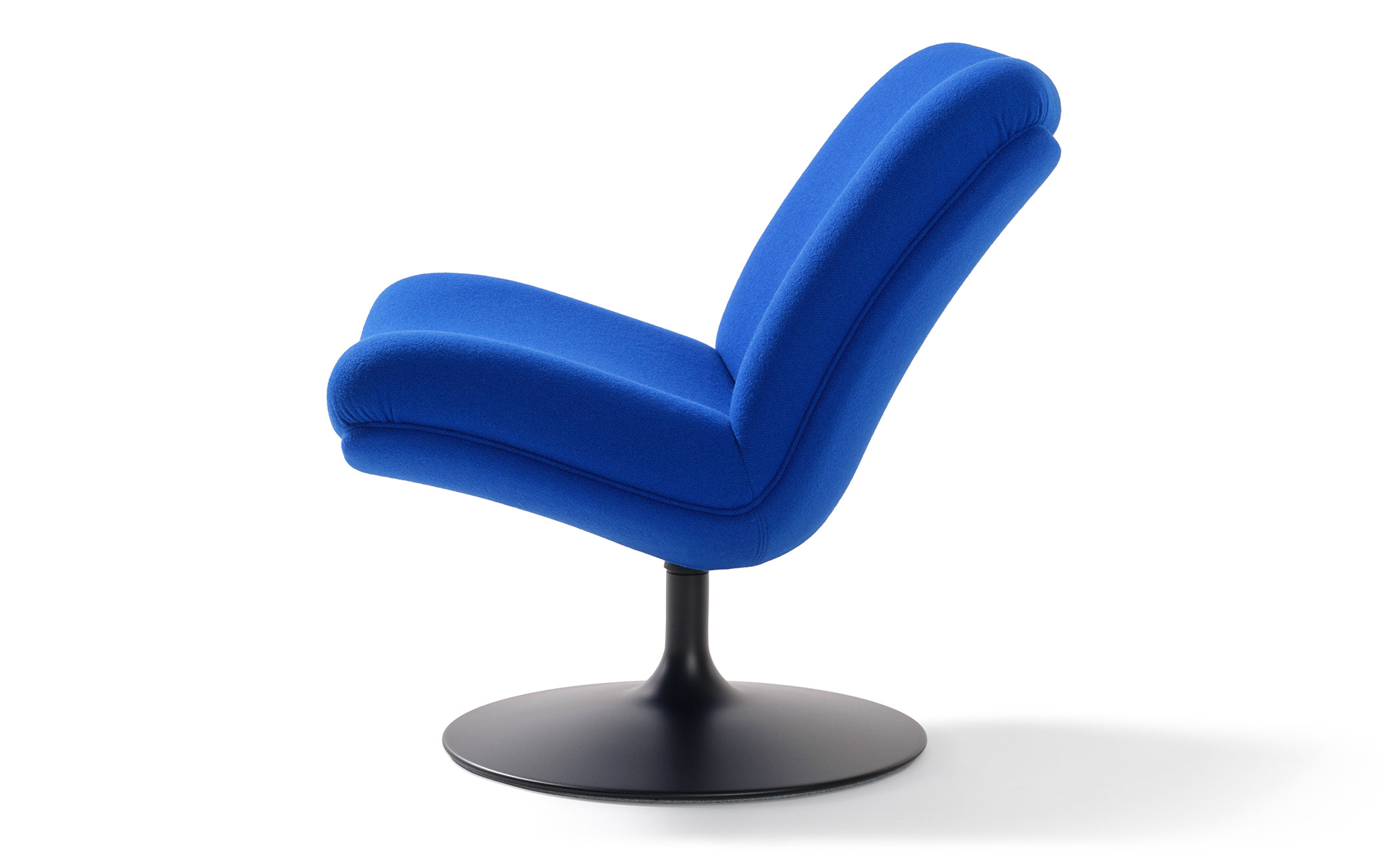 F504 Lounge Chair