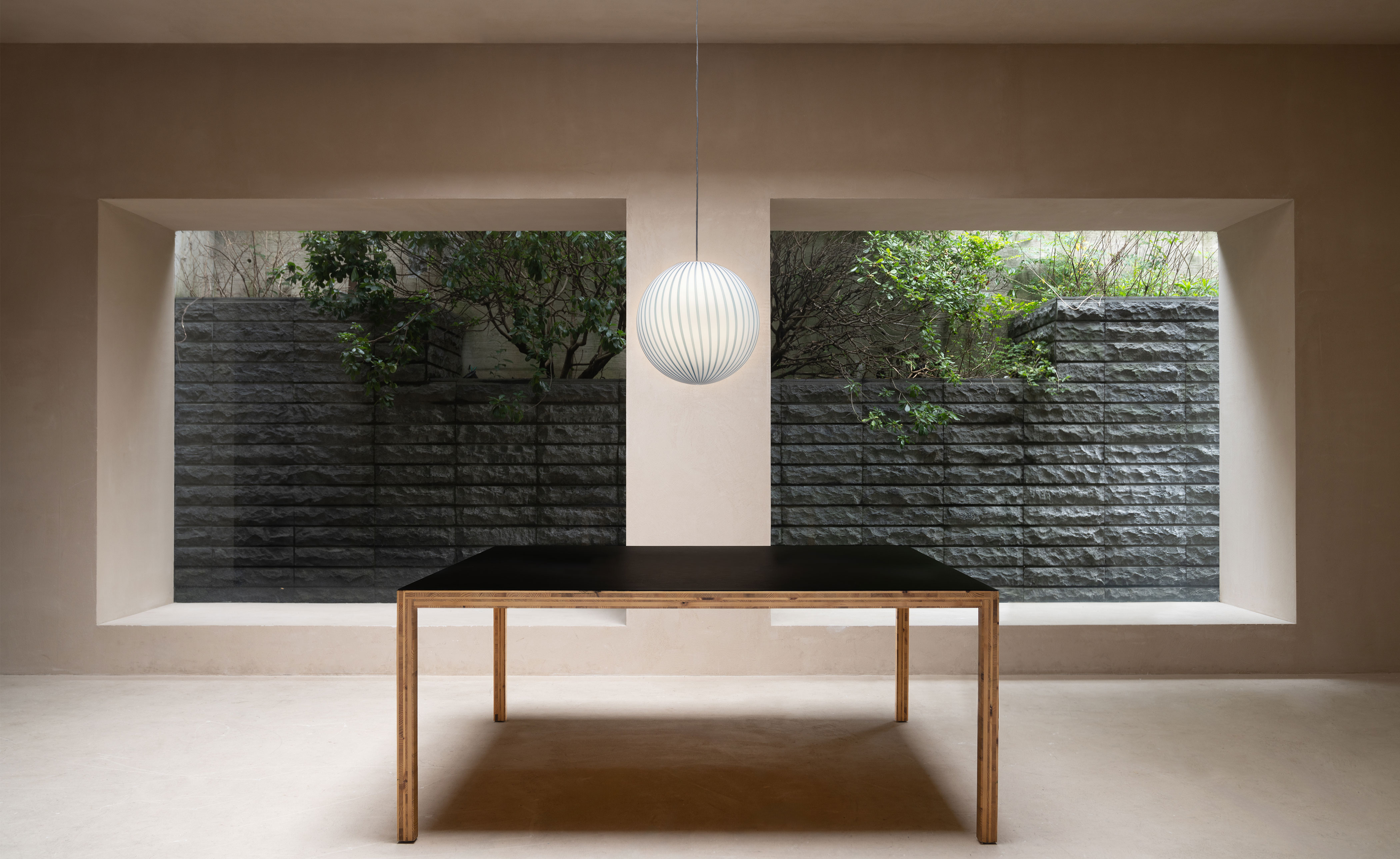 Filigrana Globe Pendant