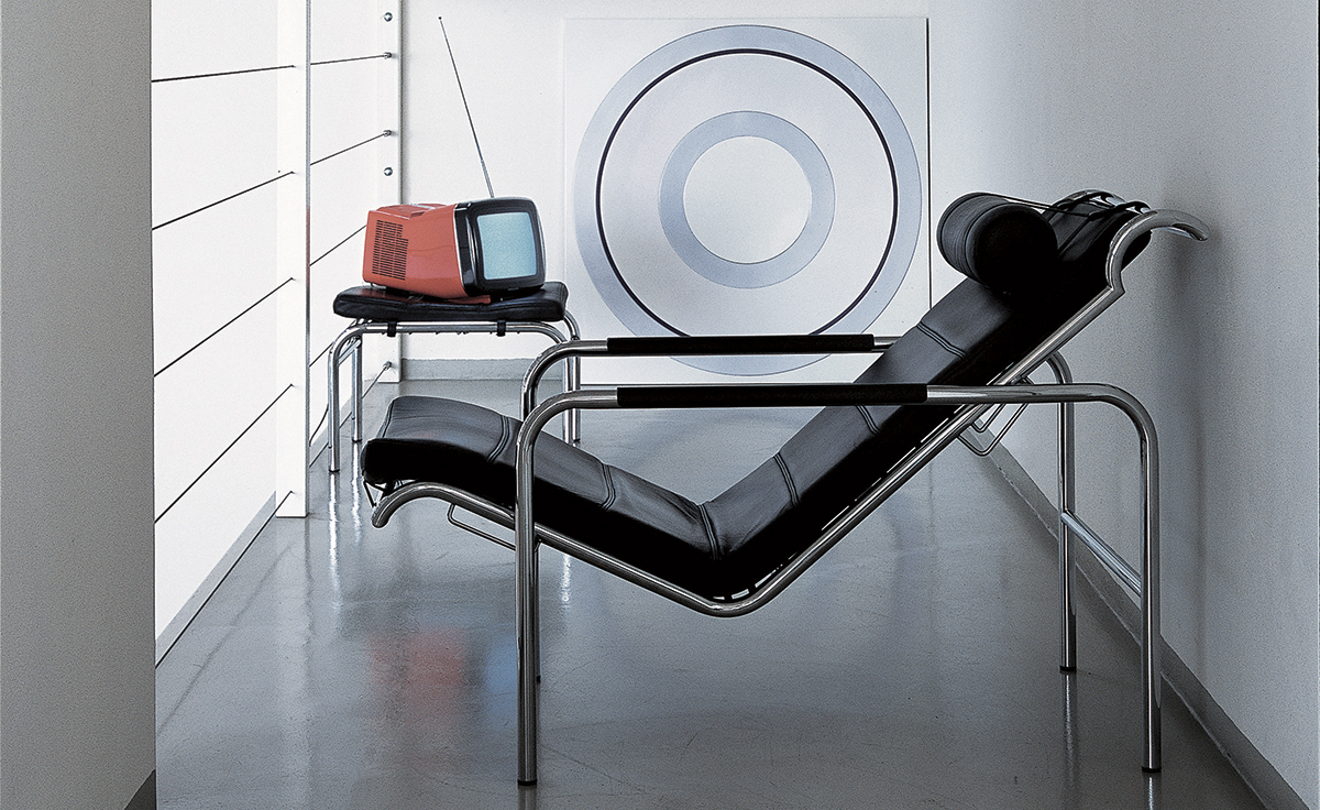 genni lounge chair