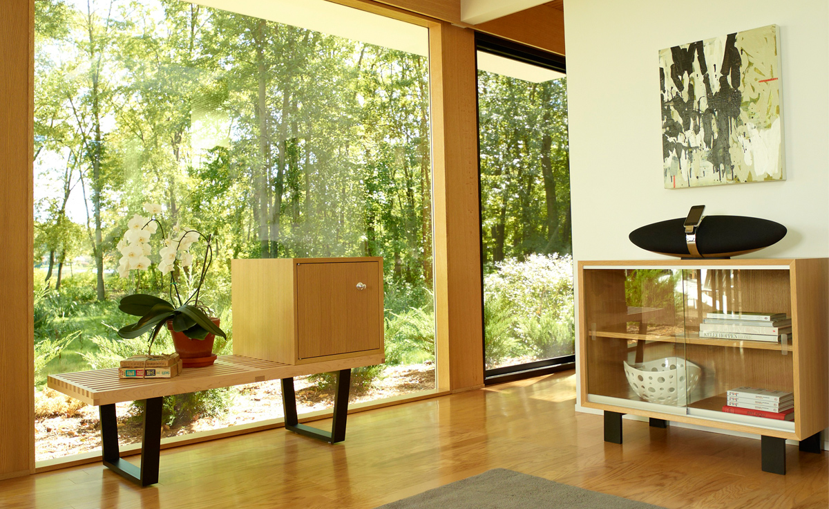 george nelson™ platform bench with wood base