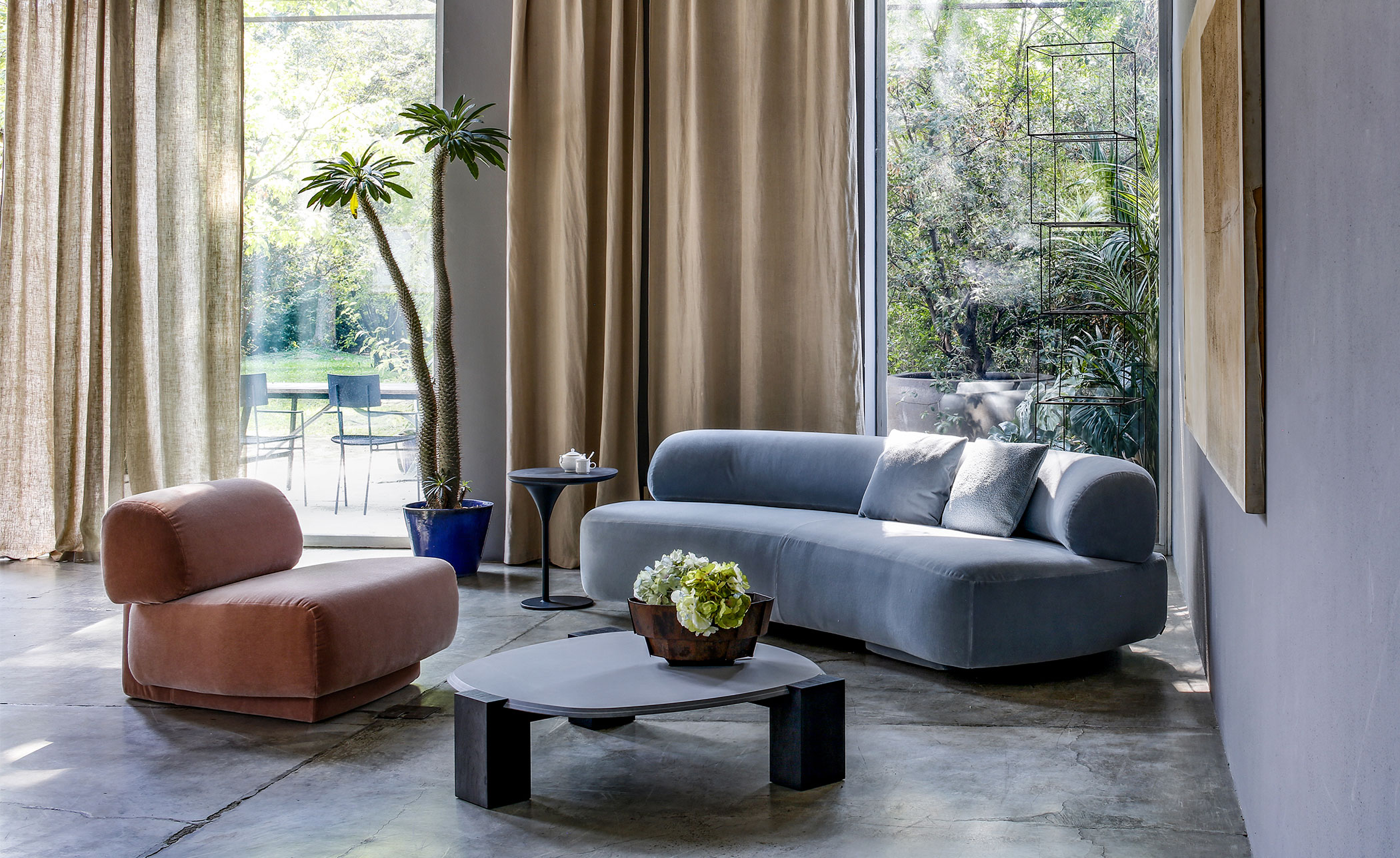 Gogan Coffee Table