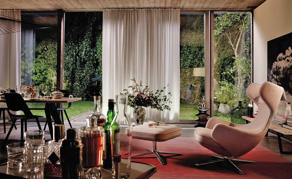 grand repos lounge chair & ottoman