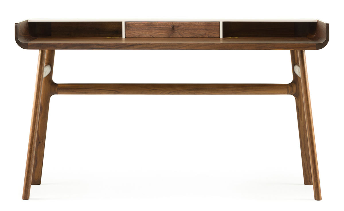 harold desk 106