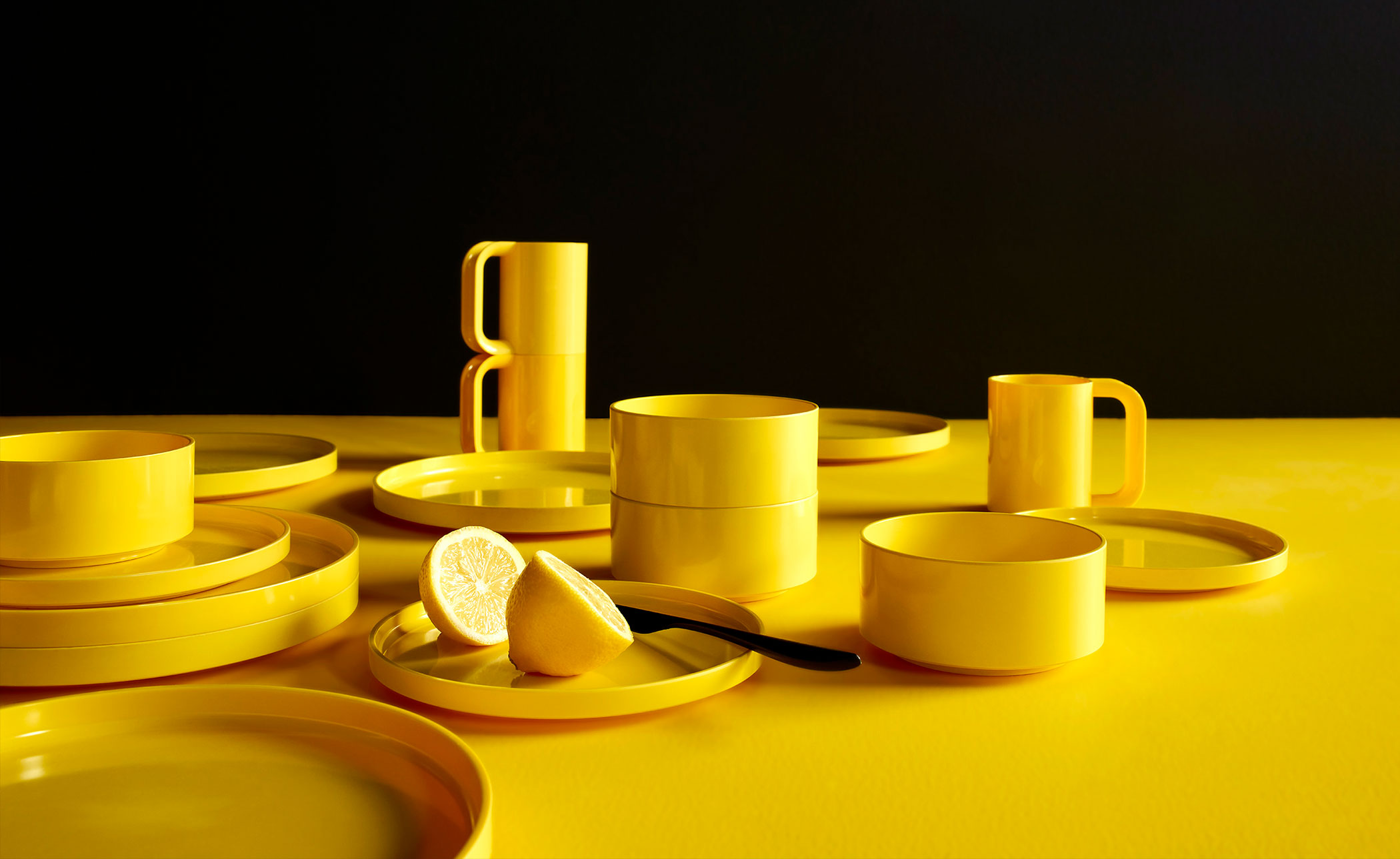 Hellerware Dinnerware & Mug Set
