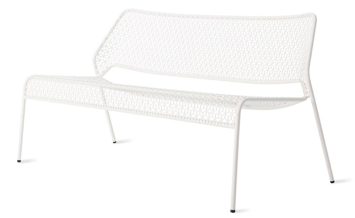 hot mesh settee