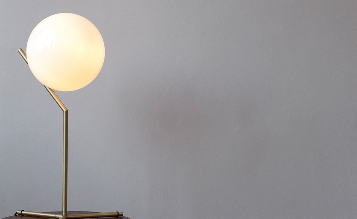 ic t1 high table lamp