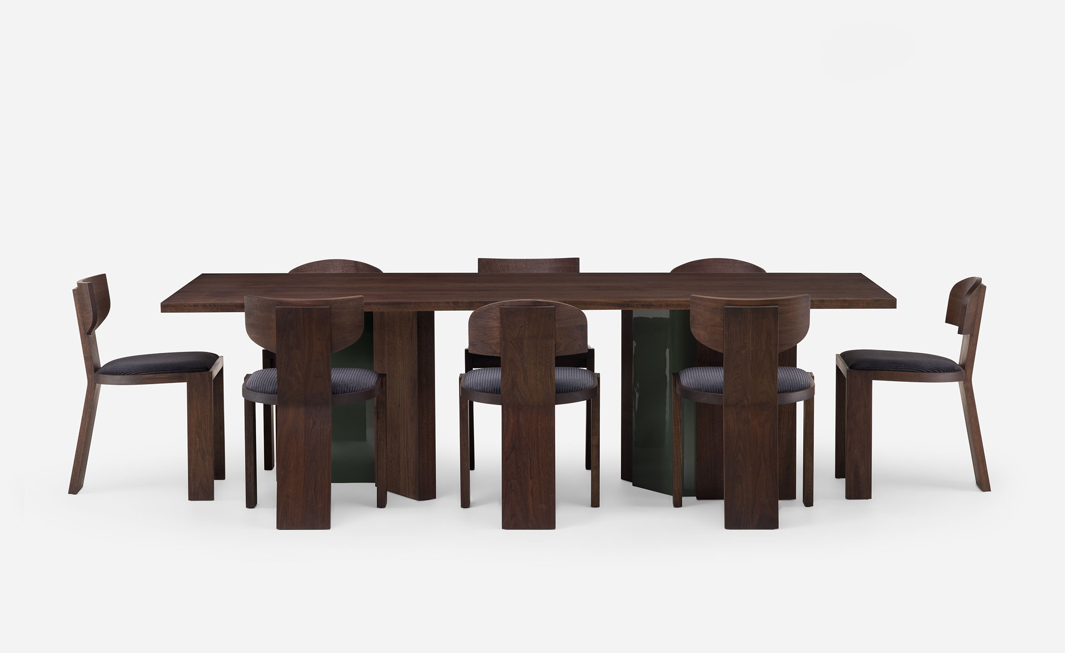 Izar Dining Table