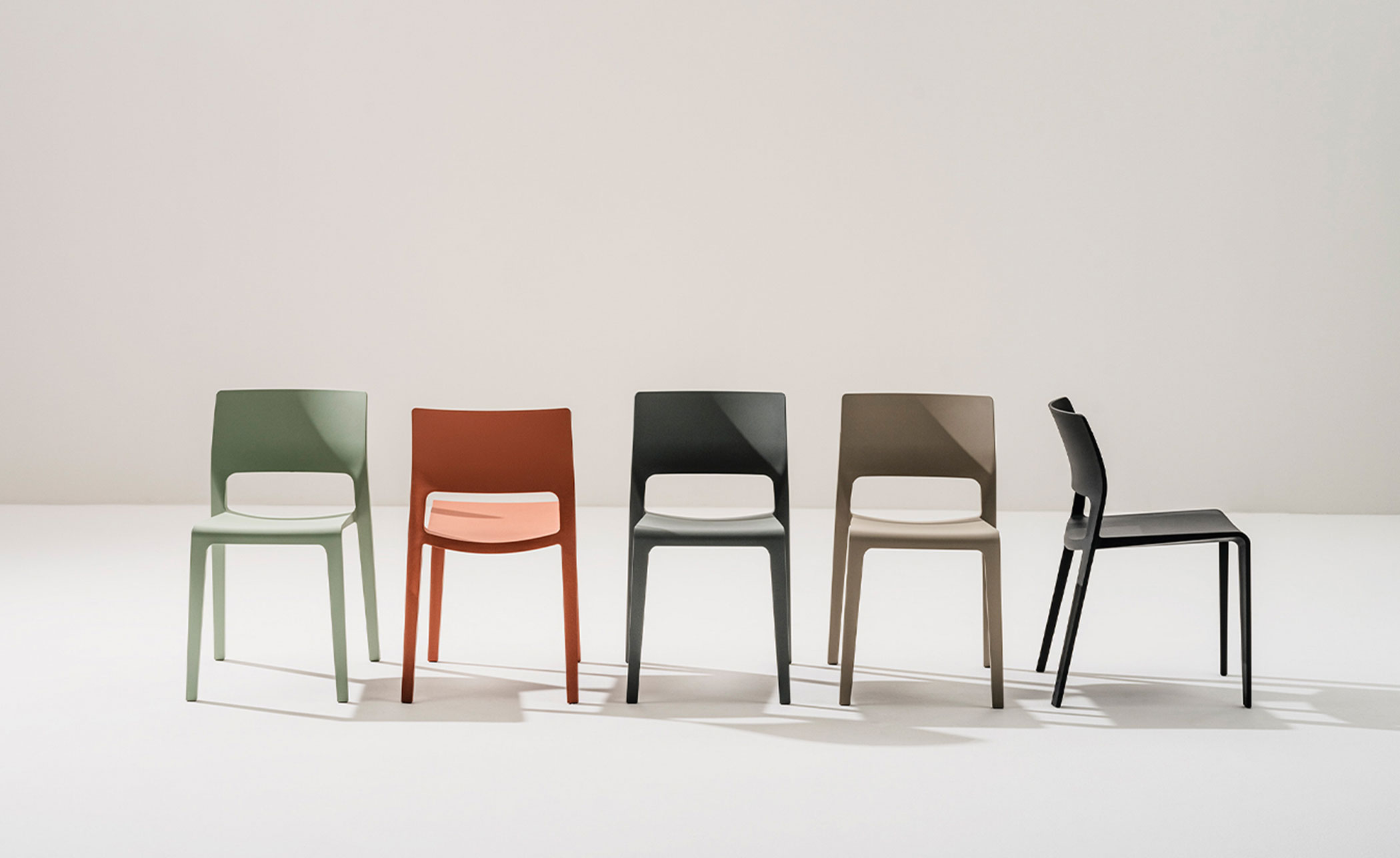 Juno 02 Stacking Chair