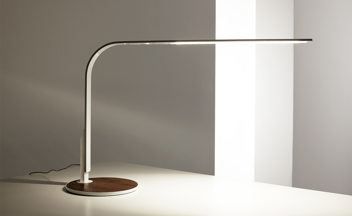 lim 360 led task lamp