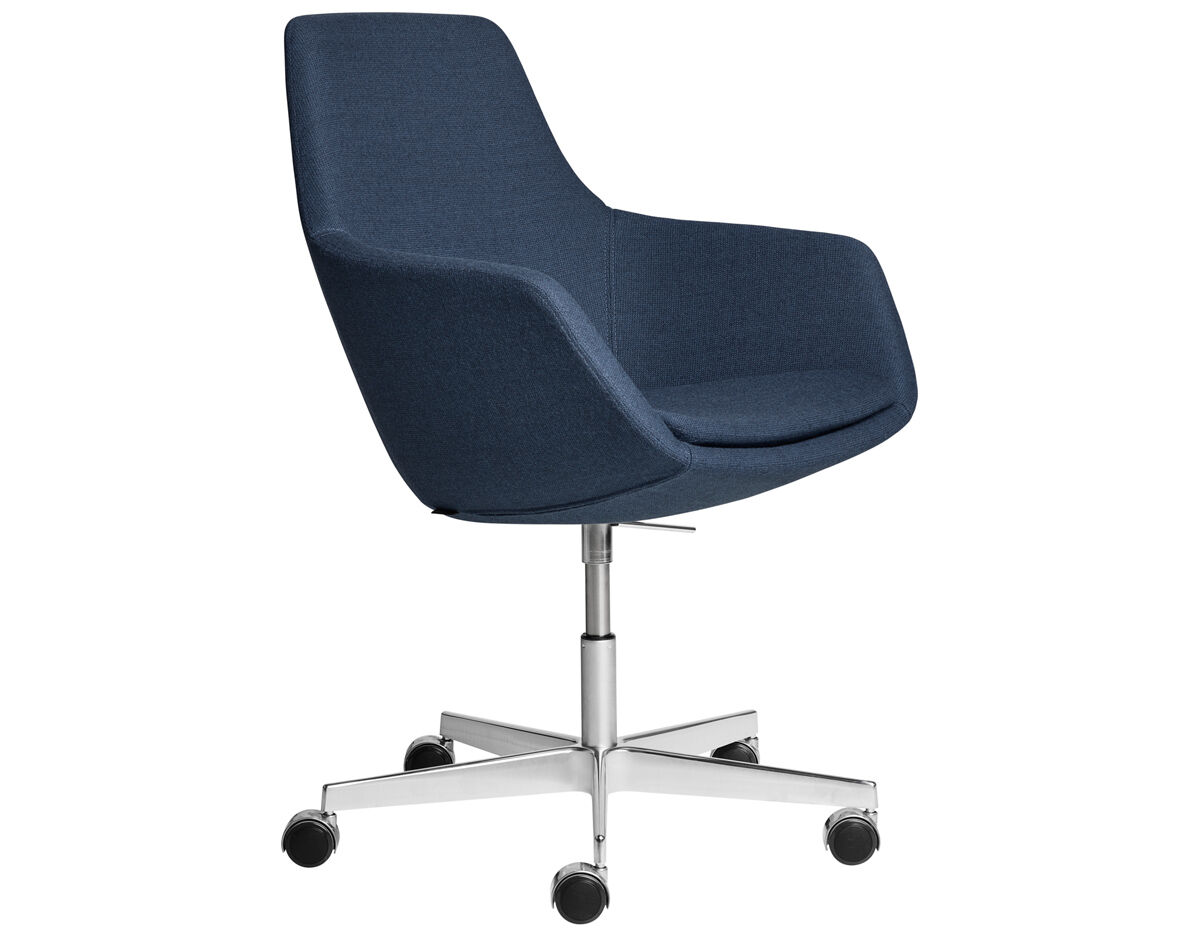 little giraffe chair with 5 star base