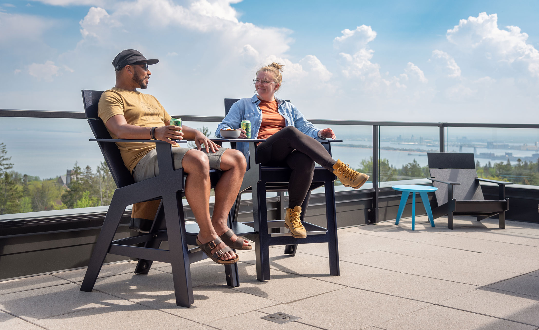 Lollygagger Hi-Rise Chairs with Bridge Set