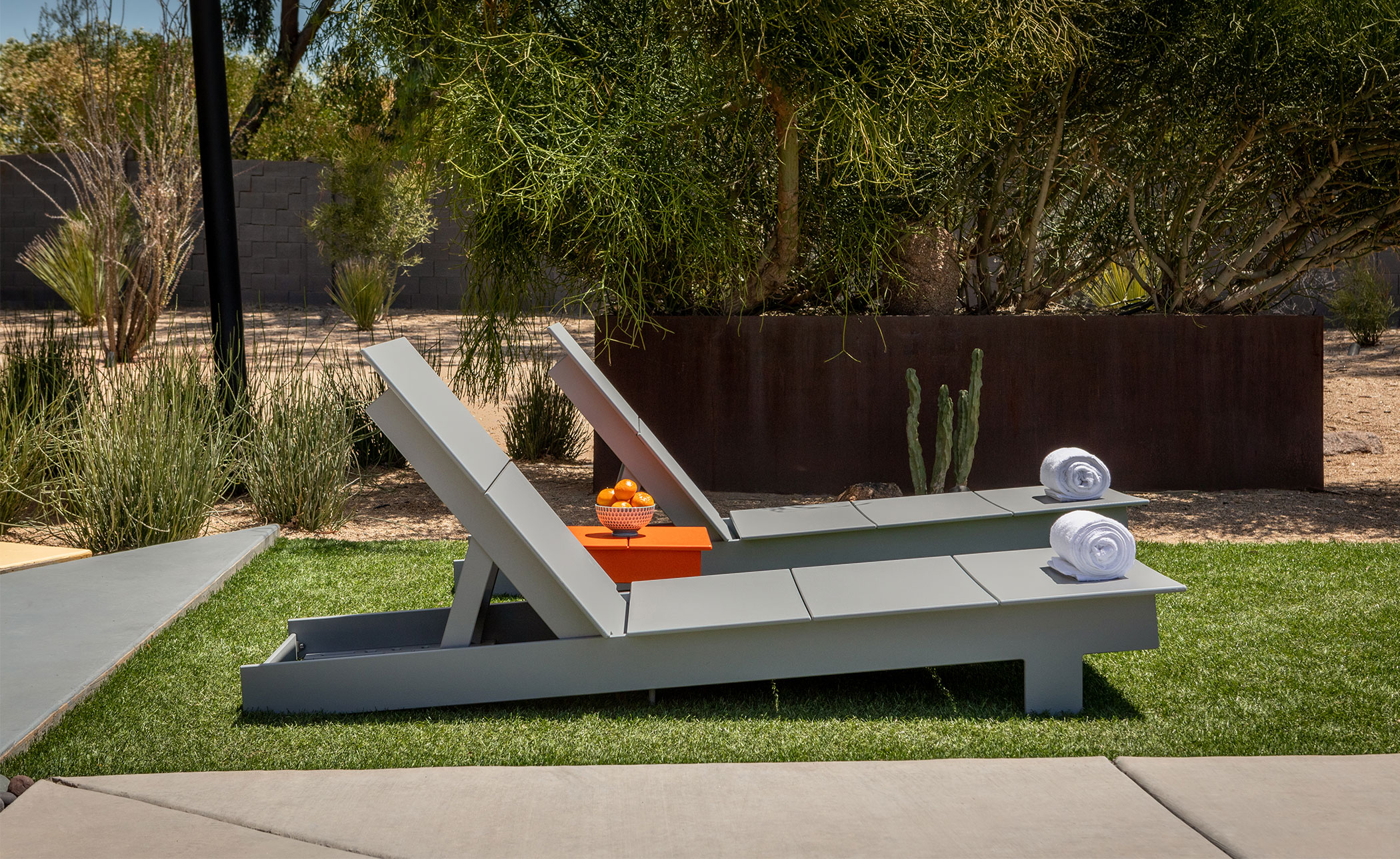 Lollygagger Ottoman/Side Table