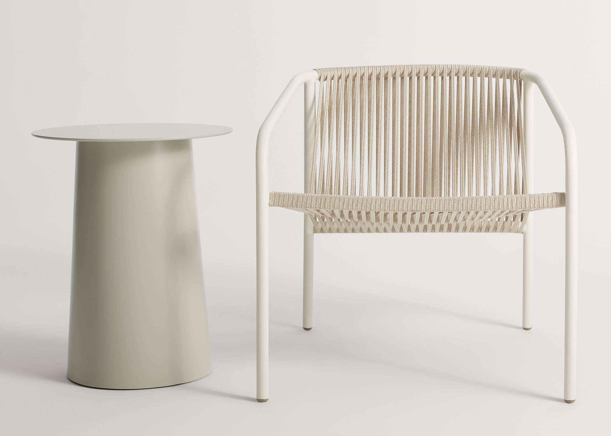lookout outdoor lounge chair