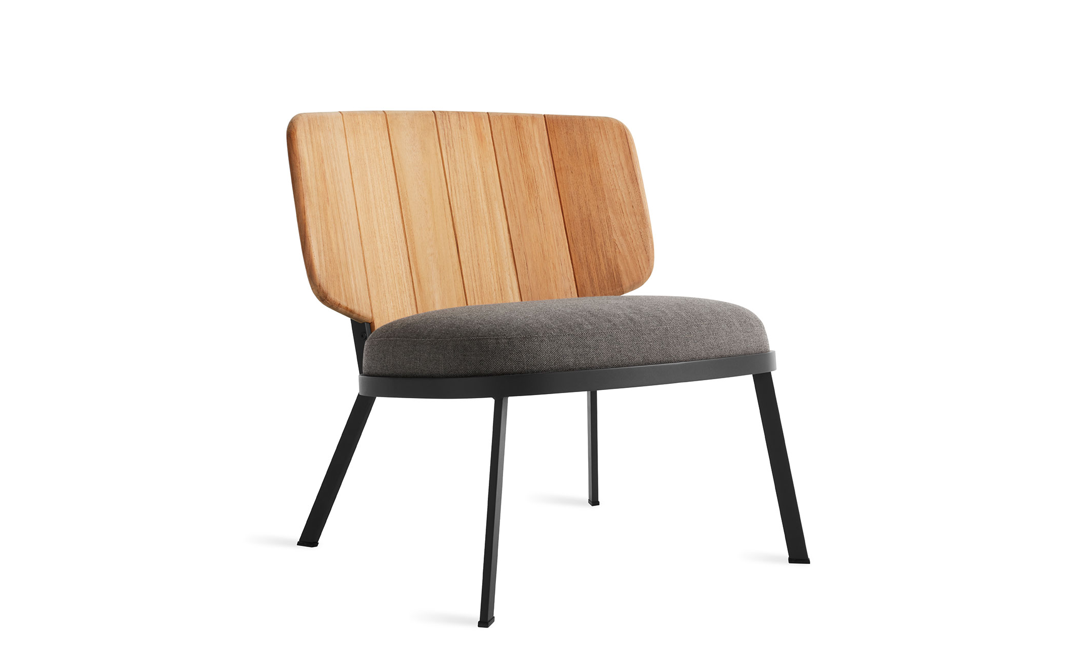 low fade outdoor lounge chair