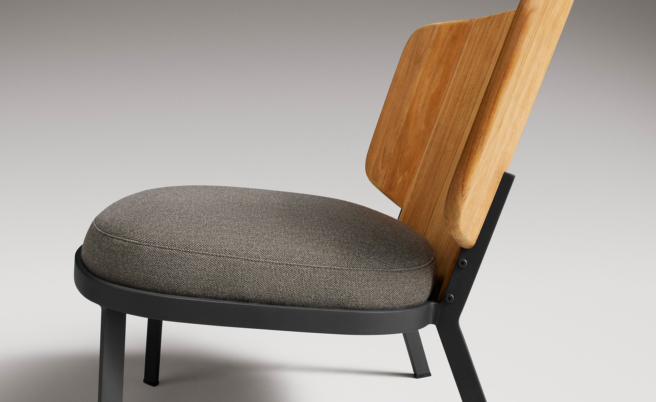 low fade outdoor lounge chair