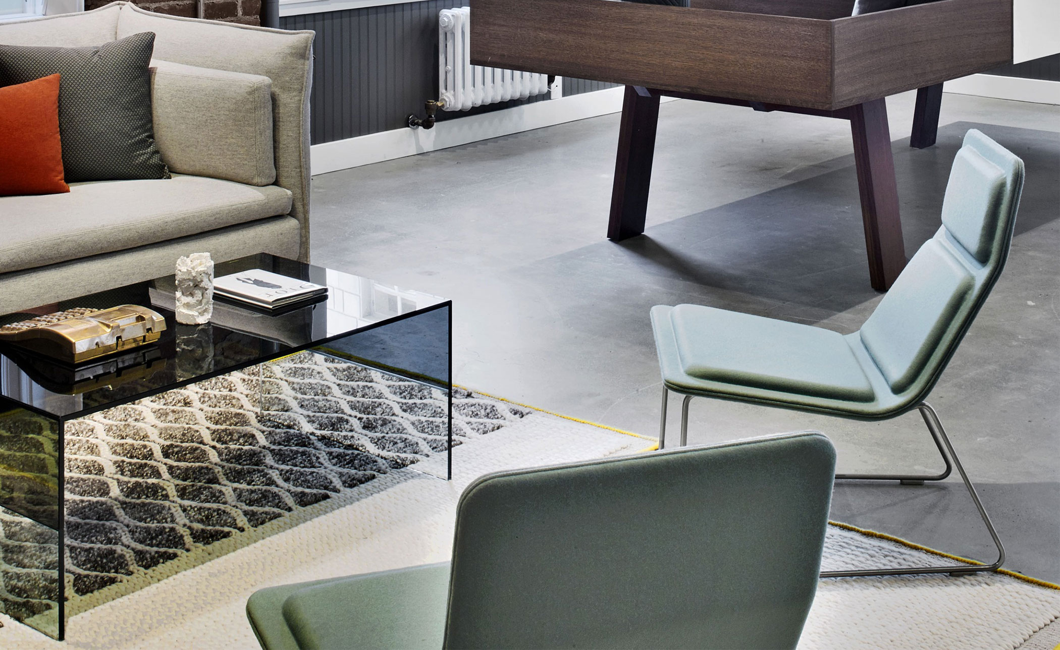 Low Pad Lounge Chair