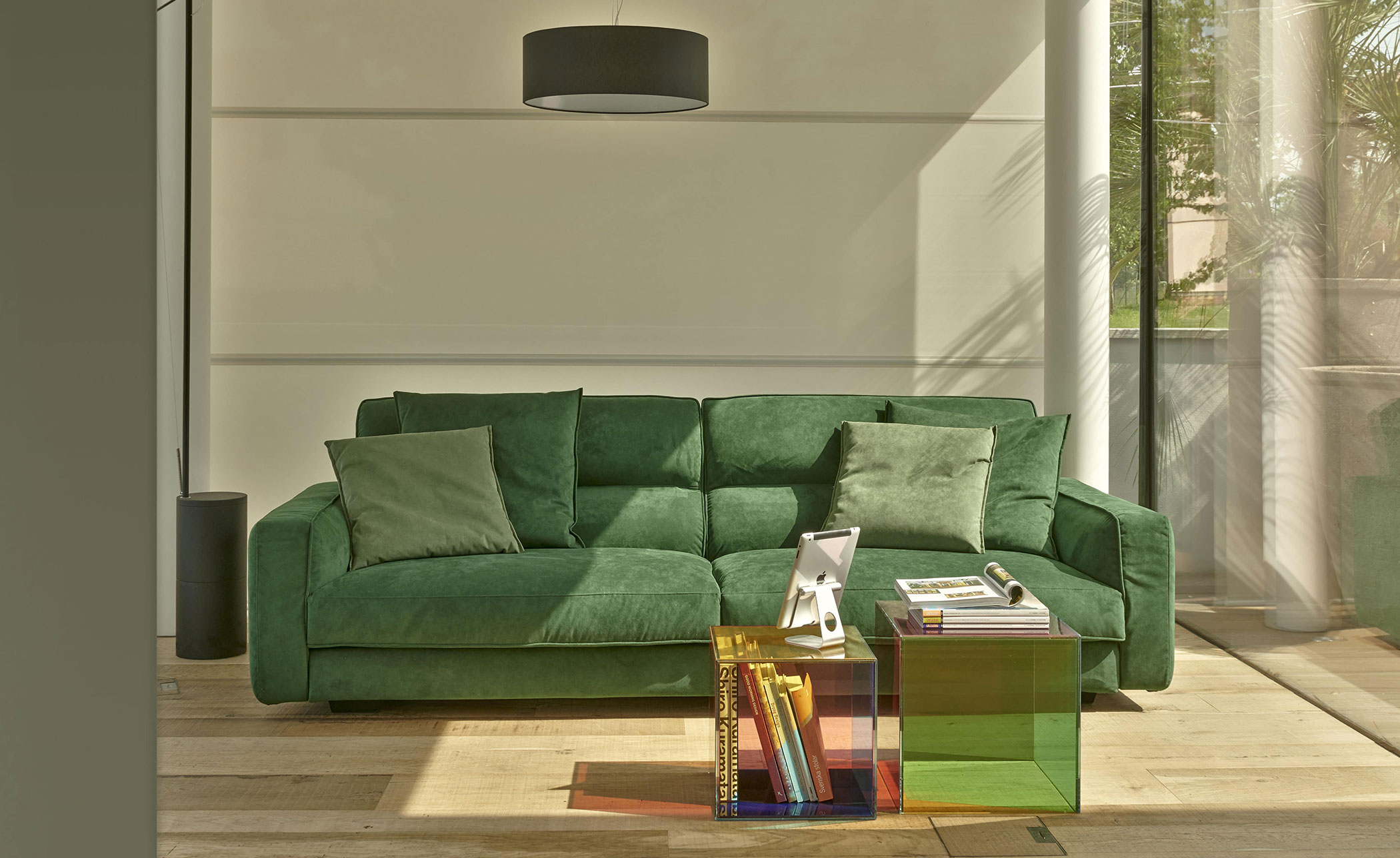 Luce Table
