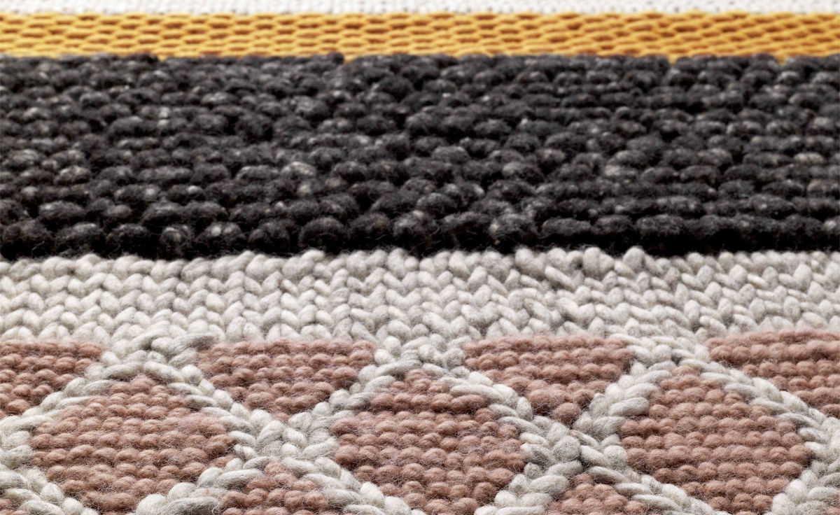 mangas original rectangular rug