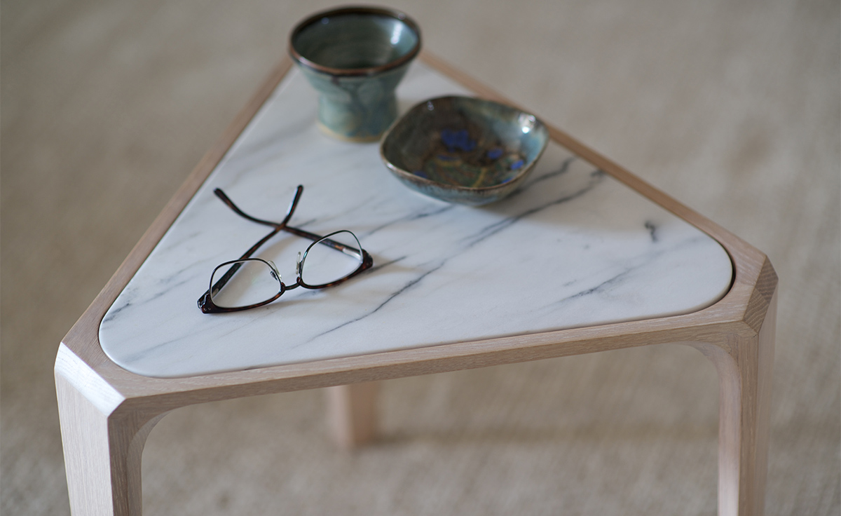 mary's side table 385