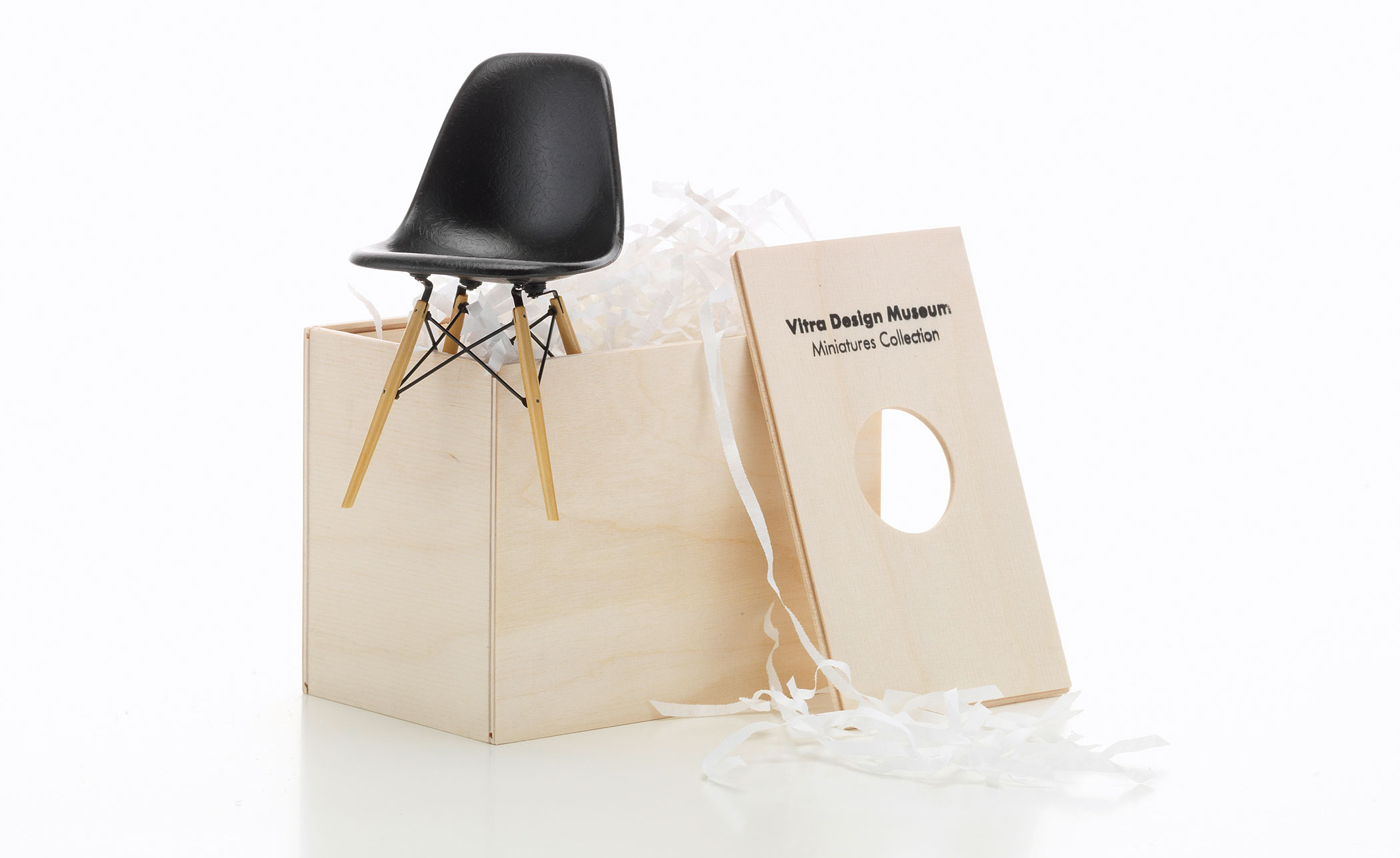 Miniature Eames DSW