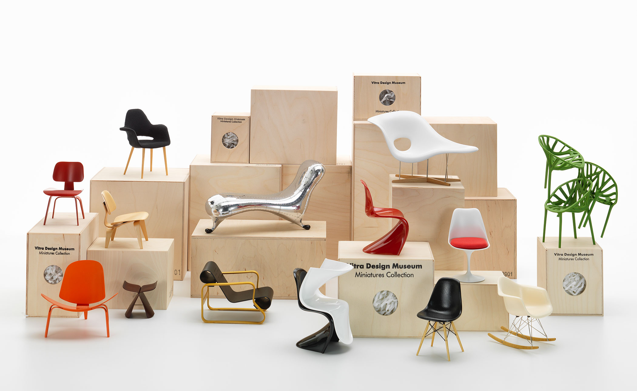 Miniature La Mamma Chair