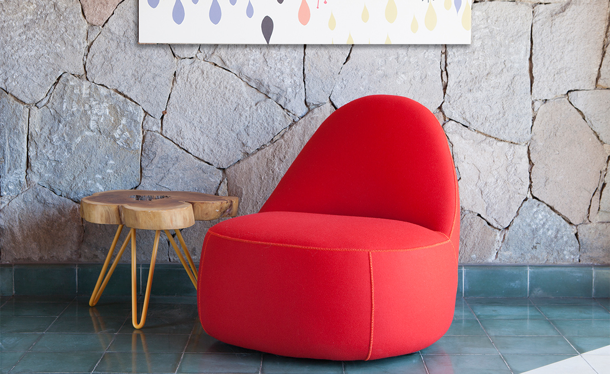 mitt lounge chair