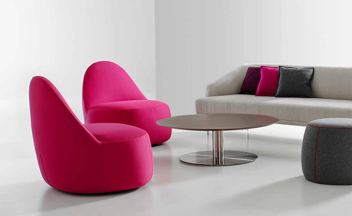 mitt lounge chair