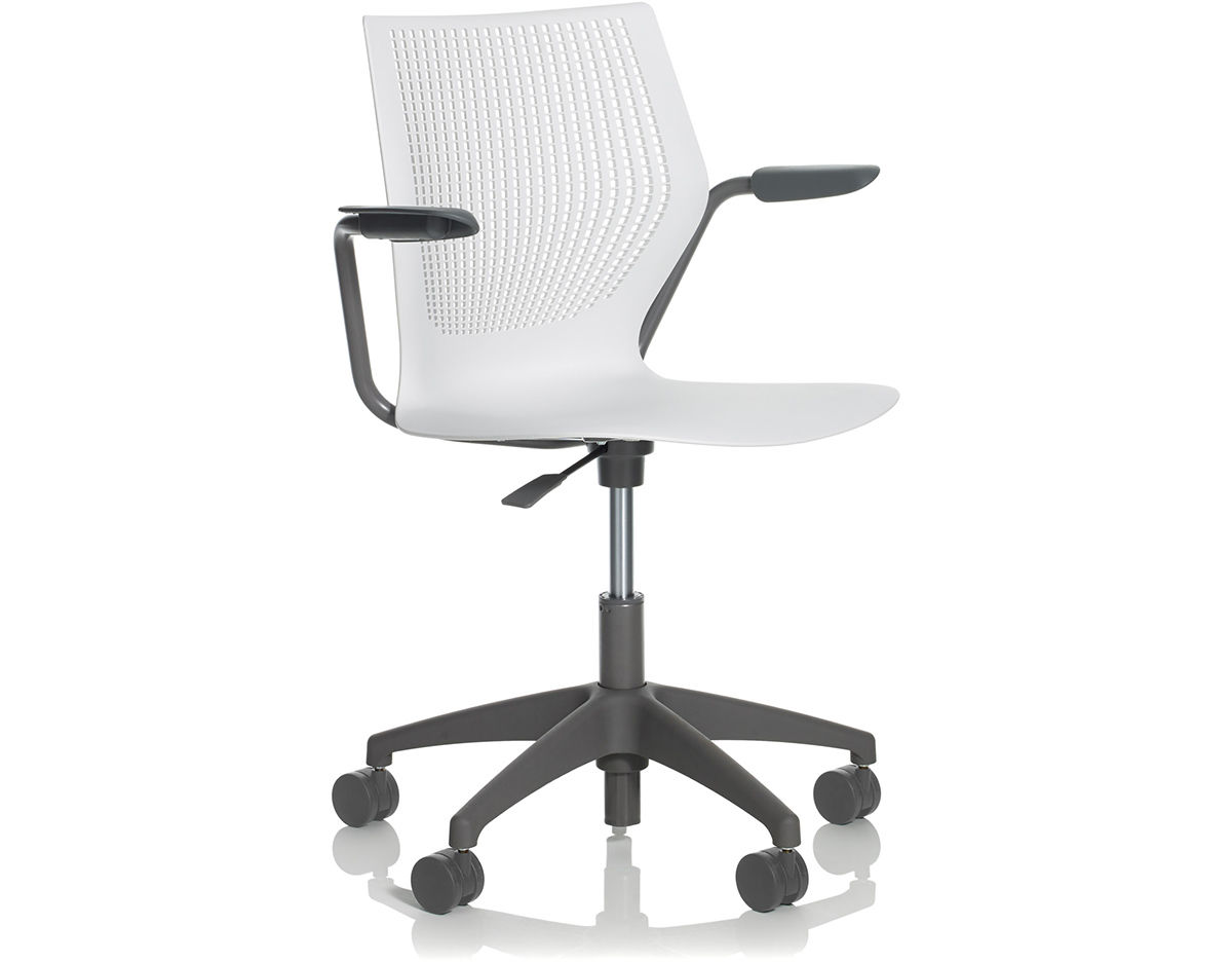 multigeneration light task chair with 5-star base