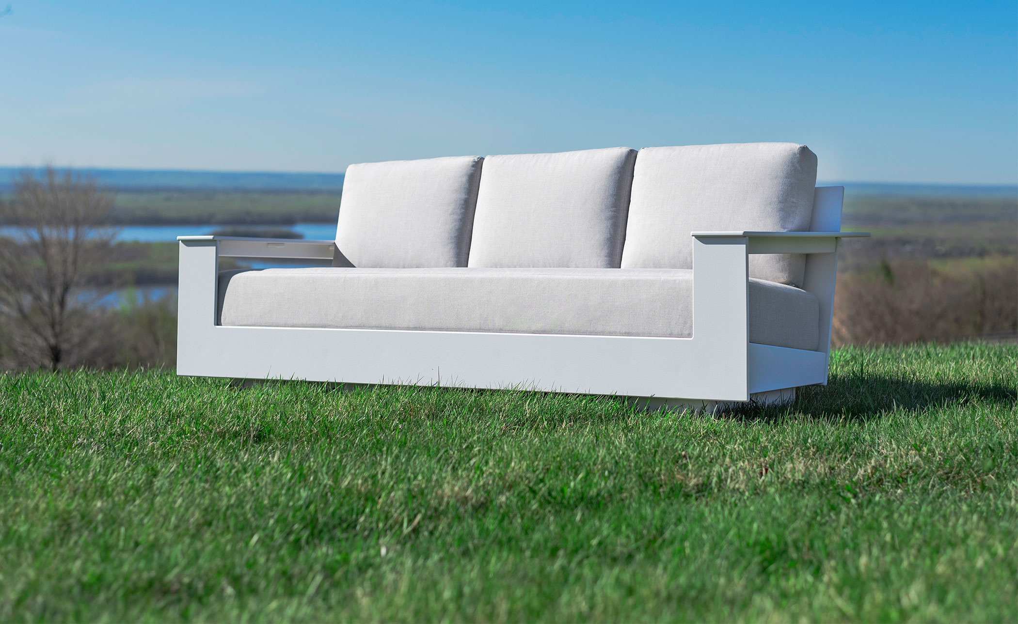 Nisswa Sofa 75 inch