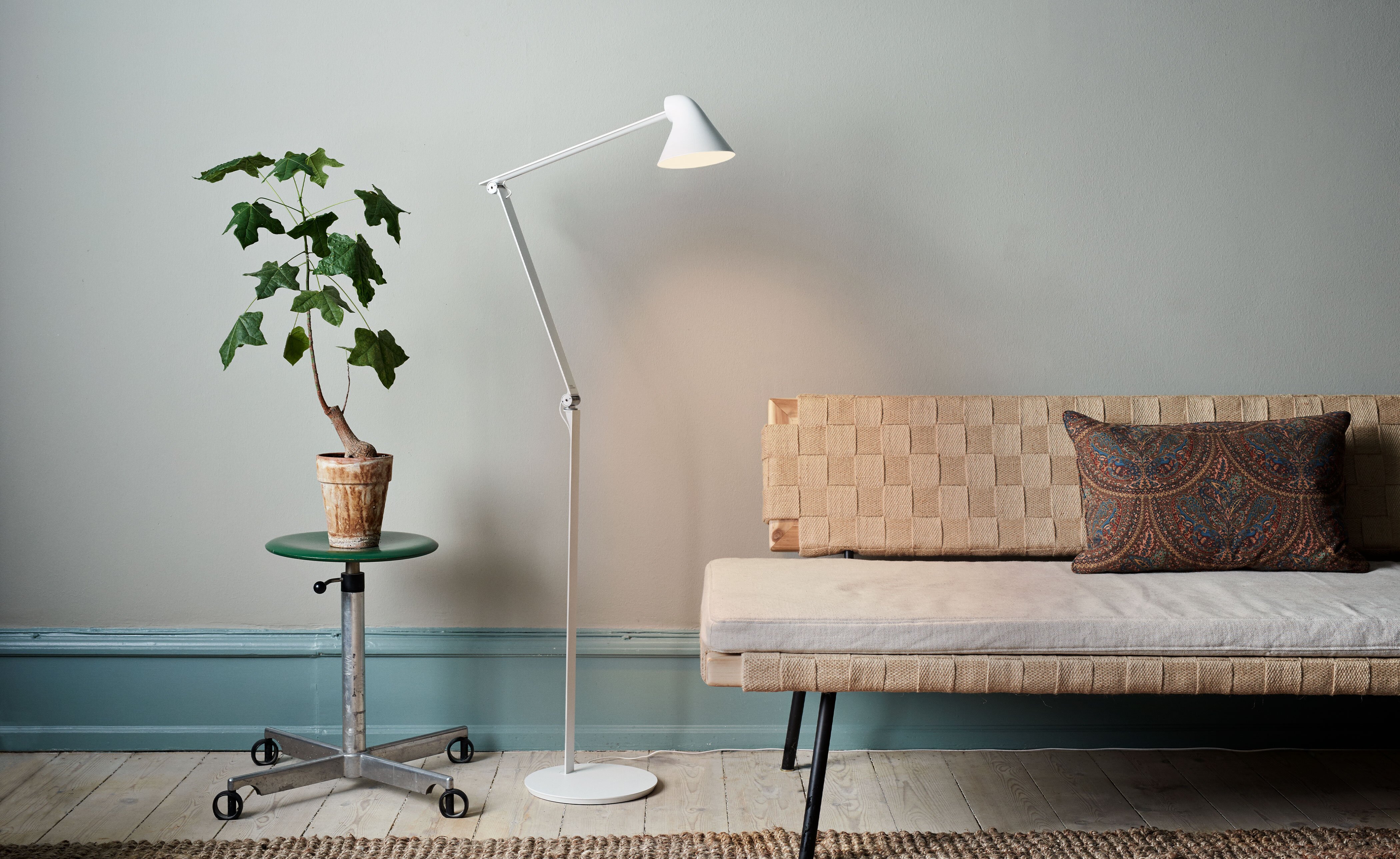 njp floor lamp