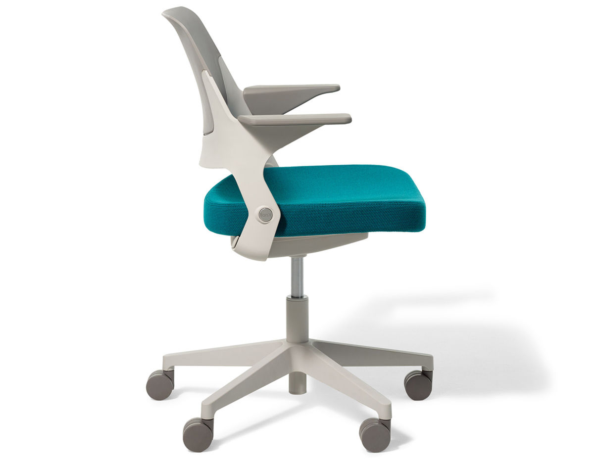 ollo light task chair with arms